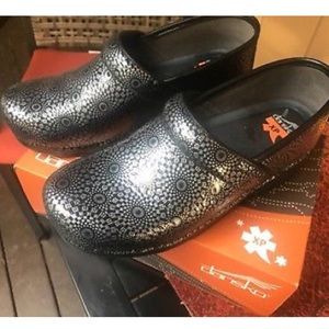 Dansko XP Professional Patent Leather Shoes